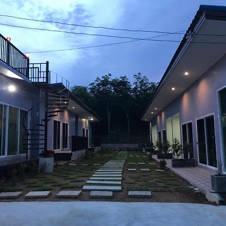 Tubtimtong Boutique Hotel Nai Yang Bagian luar foto